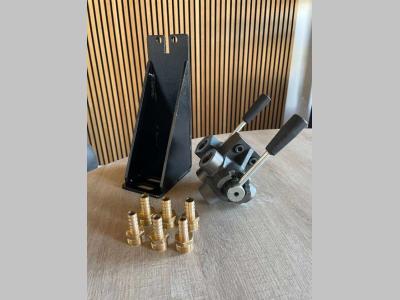 DPX 3-way fuel valve - DPX-31040 Autres engins en vente par DPX Power Europe B.V.