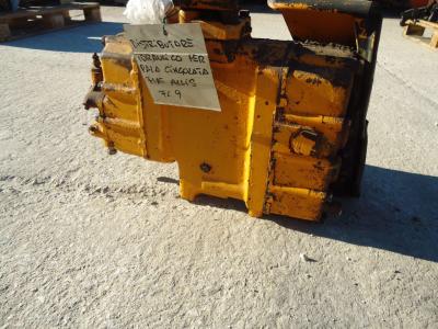 Distributeur hydraulique pour Fiat Allis FL9 en vente par OLM 90 Srl