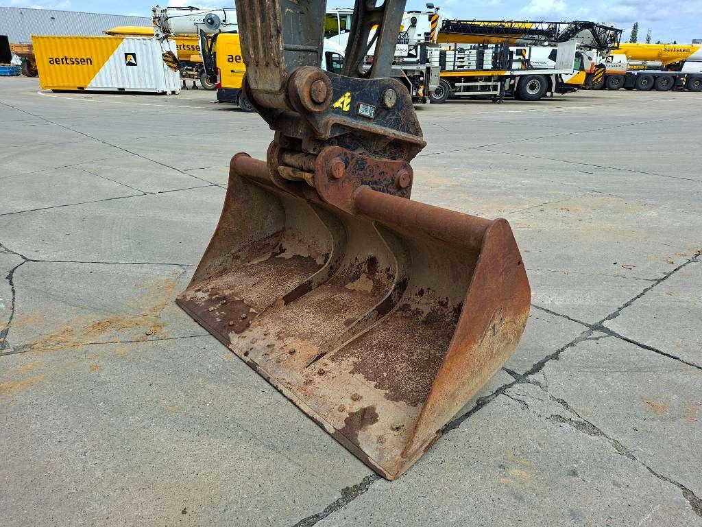 Volvo ECR235EL (+3 Buckets) Photo 16