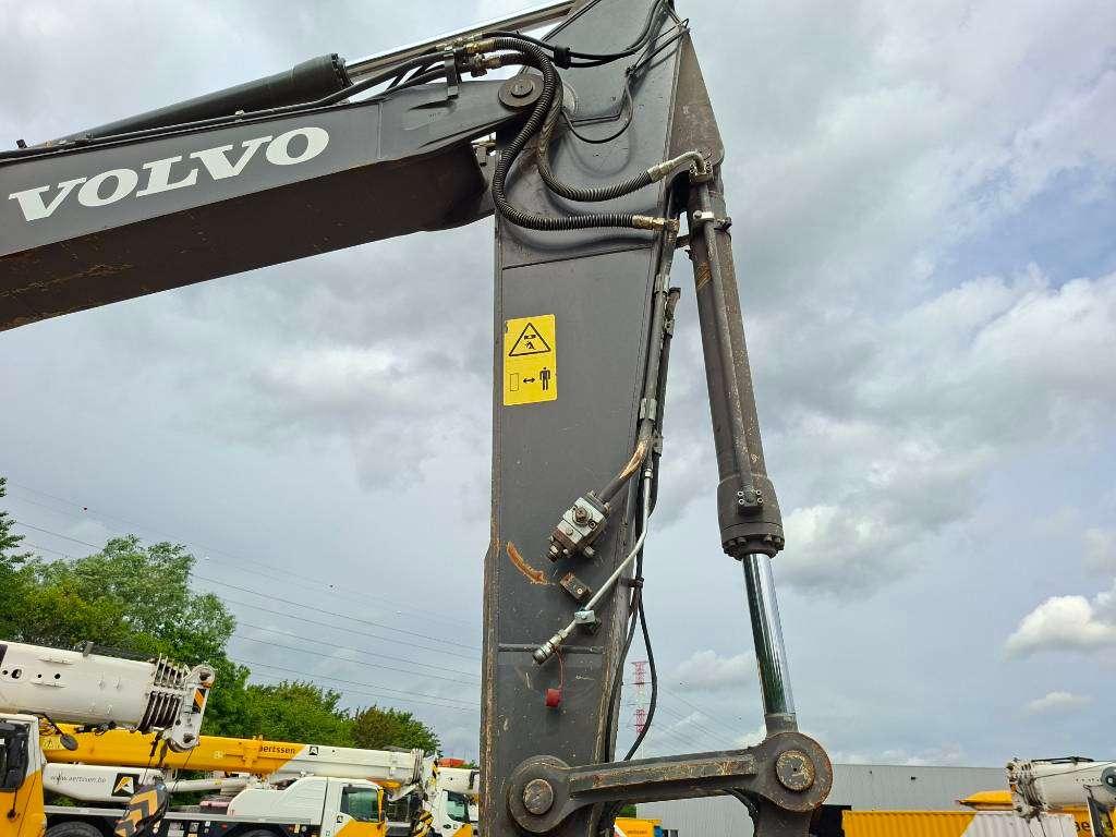 Volvo ECR235EL (+3 Buckets) Photo 18