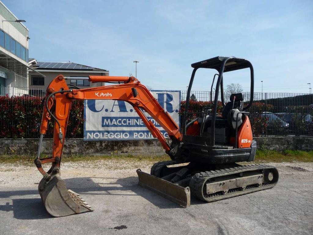 Kubota U 25-3 Photo 3