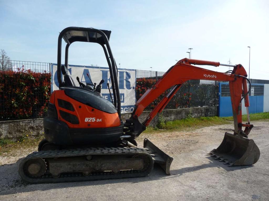 Kubota U 25-3 Photo 4
