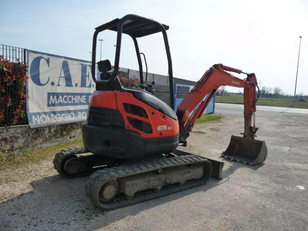 Kubota U 25-3 Photo 5