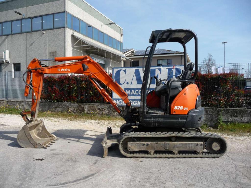 Kubota U 25-3 Photo 6