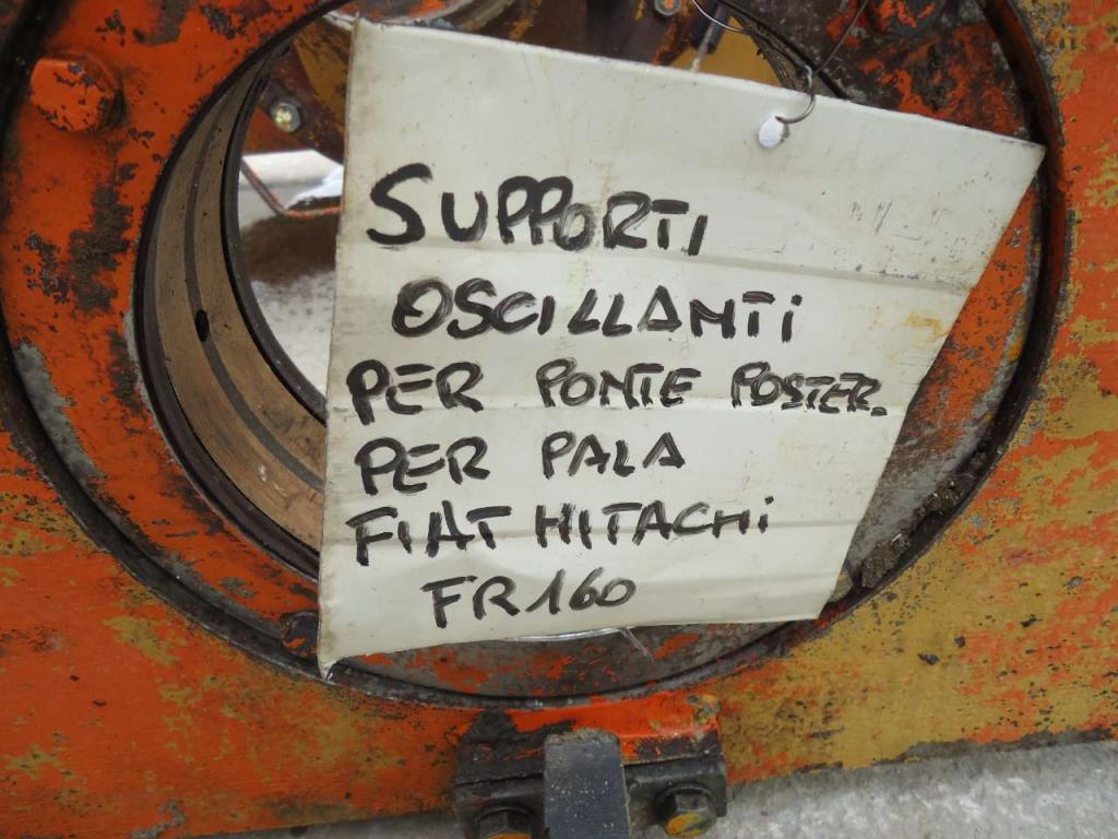 Support de pont arrière pour Fiat Hitachi FR160 Photo 2