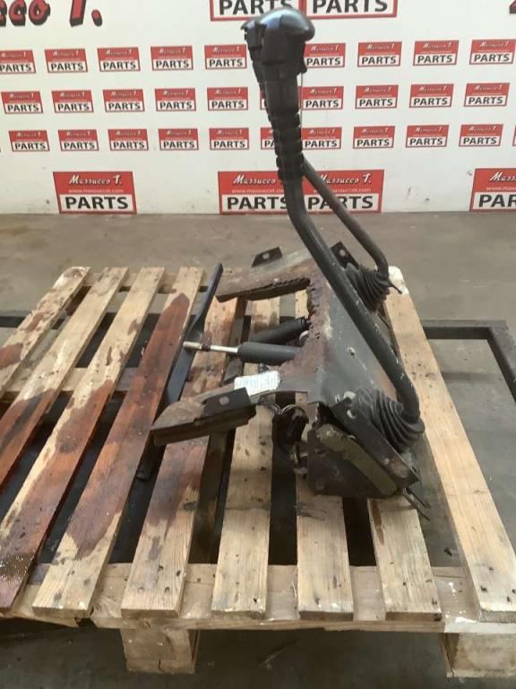COMANDI pour Bobcat 753 Photo 2