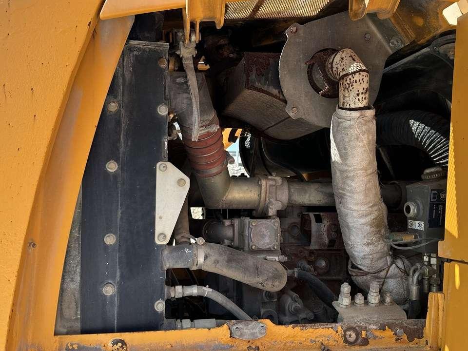 Liebherr LR634 Photo 9