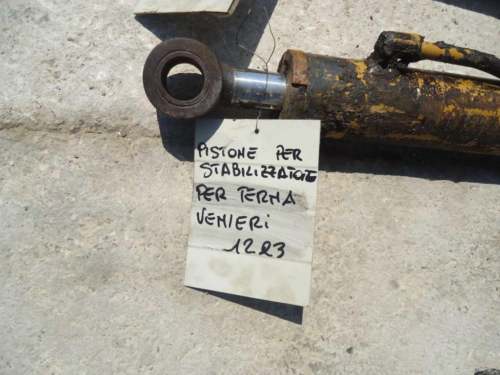 Piston stabilisateur pour Venieri 12.23 Photo 3