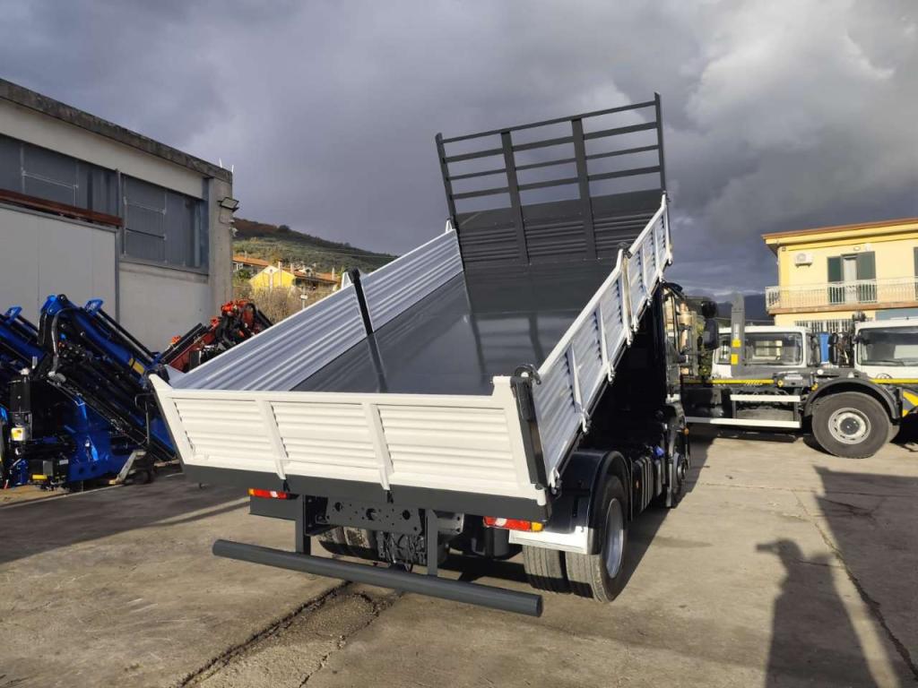 Iveco EUROCARGO 120-190L Photo 22