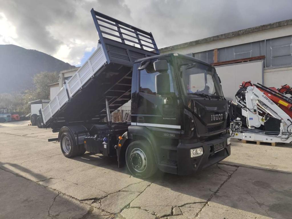 Iveco EUROCARGO 120-190L Photo 25