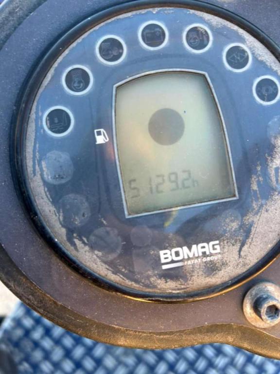 Bomag BW120-AD4 Photo 6