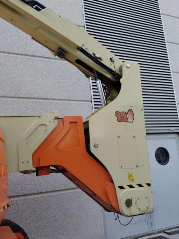 JLG 800AJ Photo 2