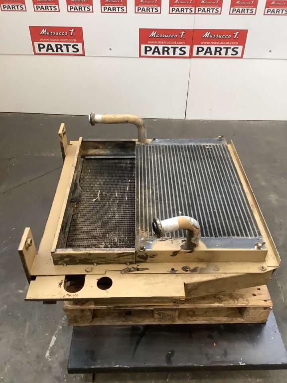 Radiateur pour Fiat Hitachi EX 235 Photo 5