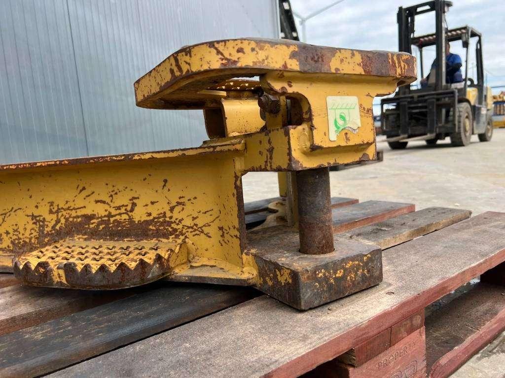 Caterpillar D6N / D6M Photo 7