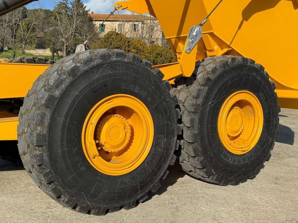 Volvo A30G Photo 11