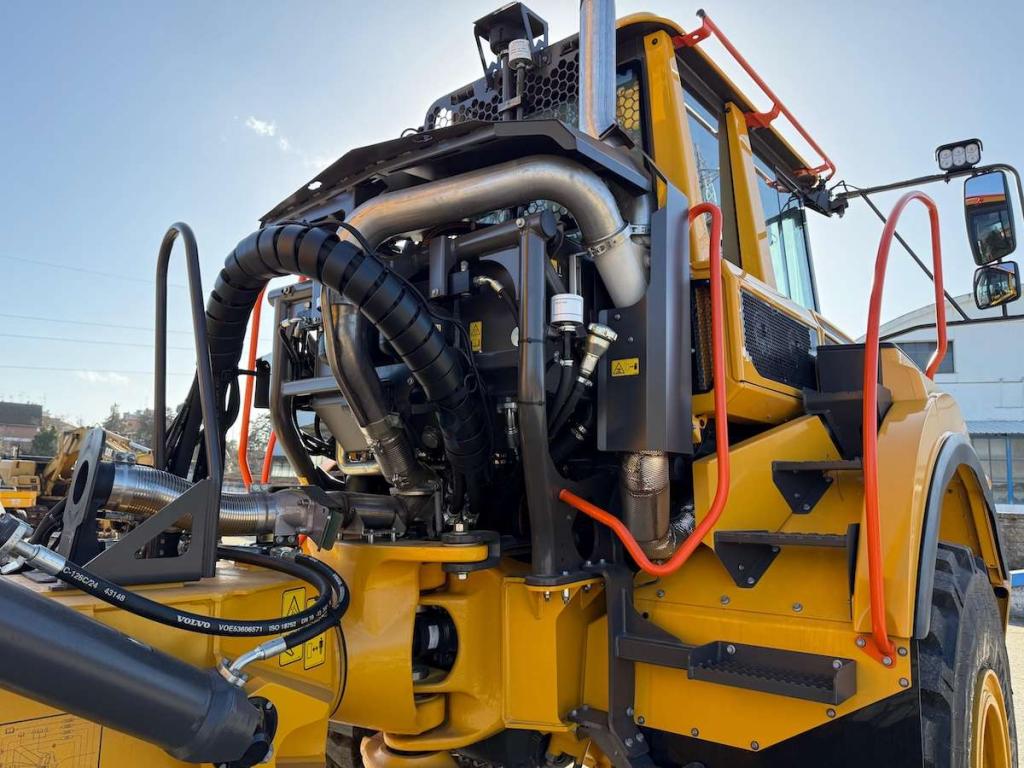 Volvo A30G Photo 18