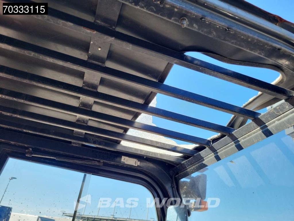 Doosan D25S -5 MISSING Engine & Seat Photo 22