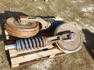 Roue folle pour New Holland E 145 en vente par PRV Ricambi Srl