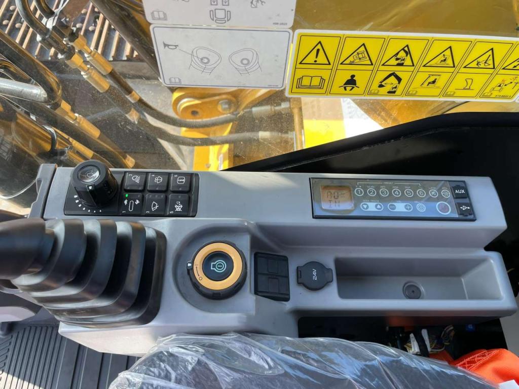 Caterpillar 324 Photo 26