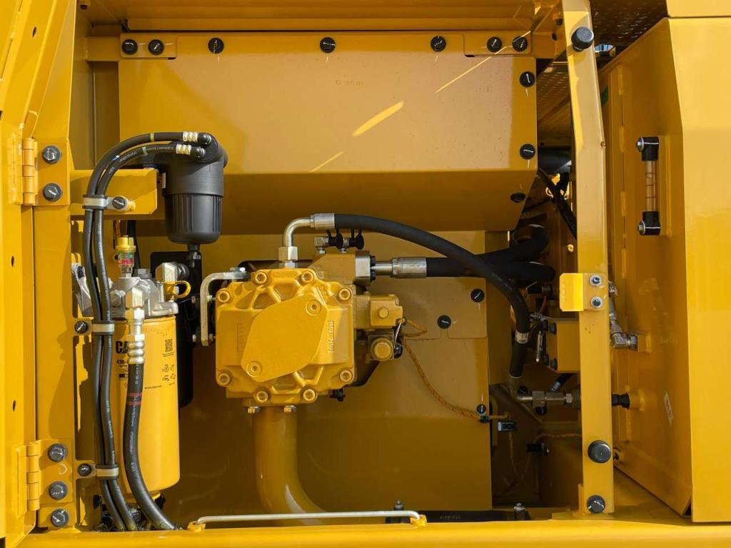 Caterpillar 324 Photo 29