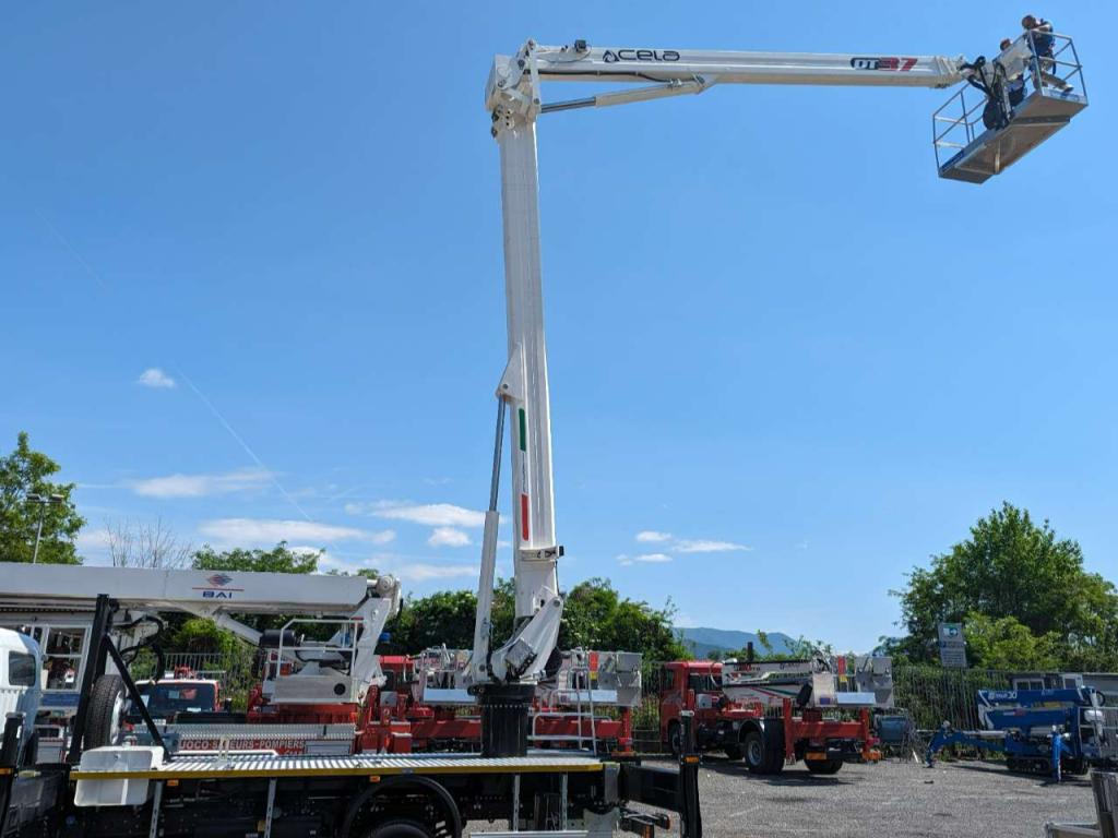 Cela Truck DT37 Photo 9