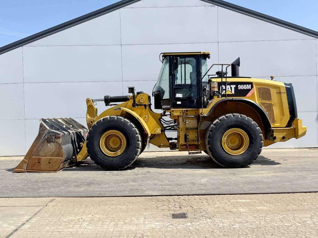 Caterpillar 966M - Automatic Greasing / 3th Function Photo 1