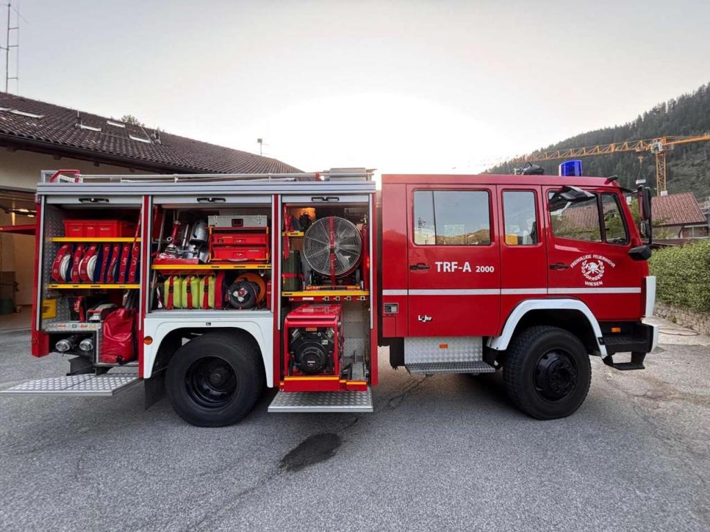 Mercedes-Benz 1124AF Photo 2