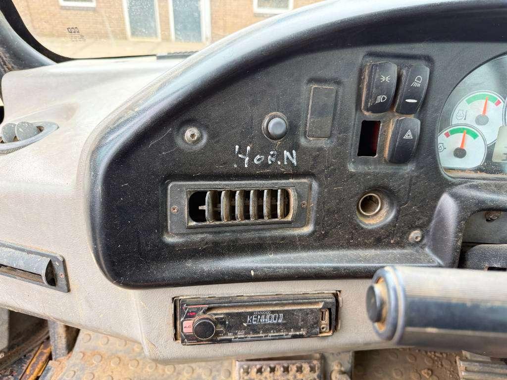 Caterpillar 725 - Automatic Greasing / Body Heating Photo 12