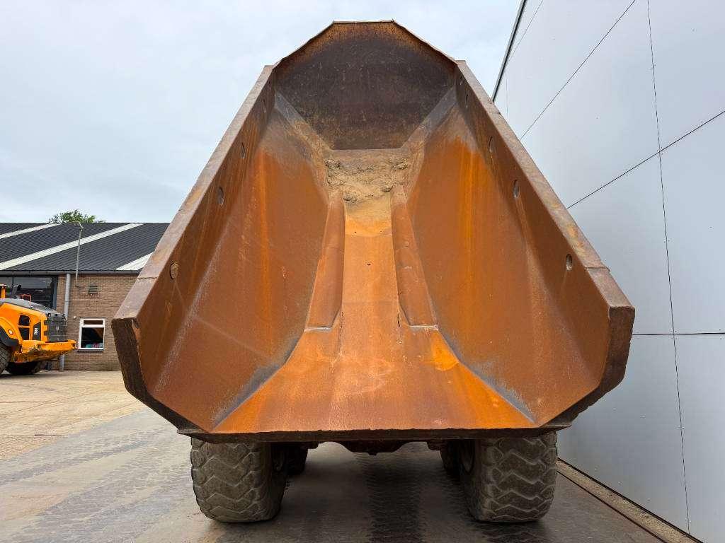 Caterpillar 725 - Automatic Greasing / Body Heating Photo 18