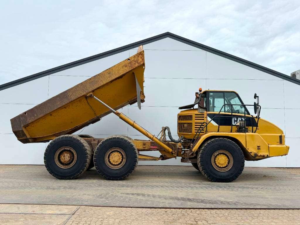 Caterpillar 725 - Automatic Greasing / Body Heating Photo 20