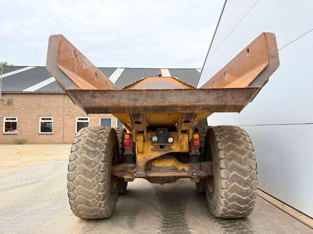 Caterpillar 725 - Automatic Greasing / Body Heating Photo 4