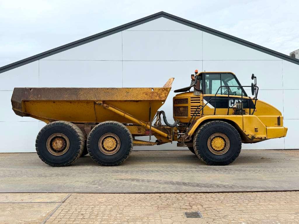 Caterpillar 725 - Automatic Greasing / Body Heating Photo 6
