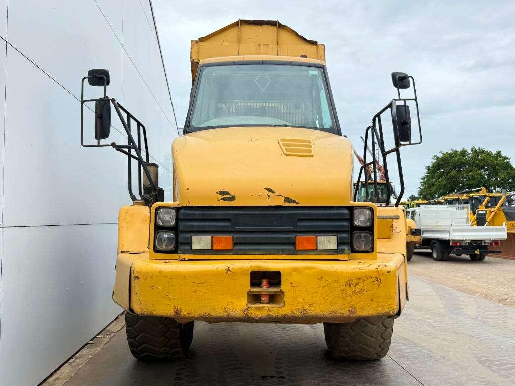 Caterpillar 725 - Automatic Greasing / Body Heating Photo 8
