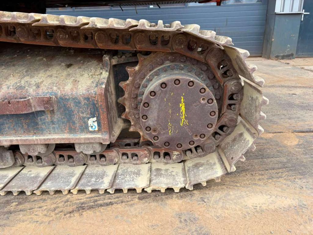 Hitachi ZX300LCN-6 Photo 11