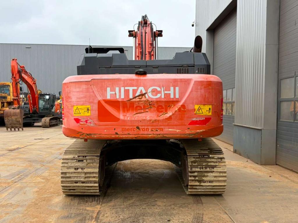 Hitachi ZX300LCN-6 Photo 4