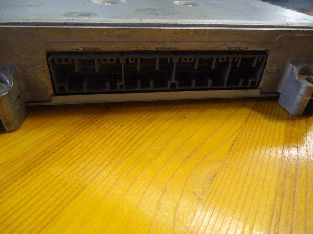 Boîte de jonction pour Hitachi ZW310 Photo 3