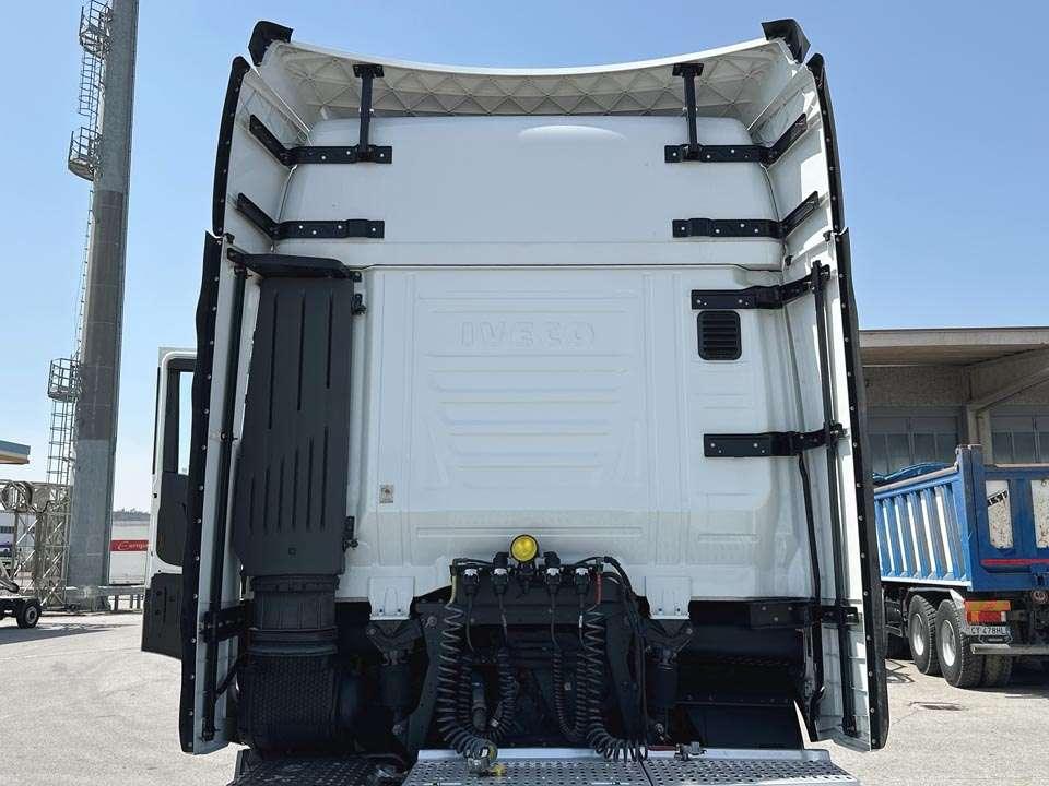 Iveco S-WAY 490 4x2 Photo 11