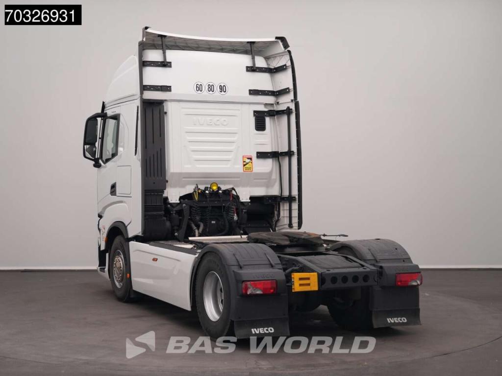 Iveco S-Way 490 4X2 Retarder Full-Air 2x Tanks Standklima ACC Navi Photo 2