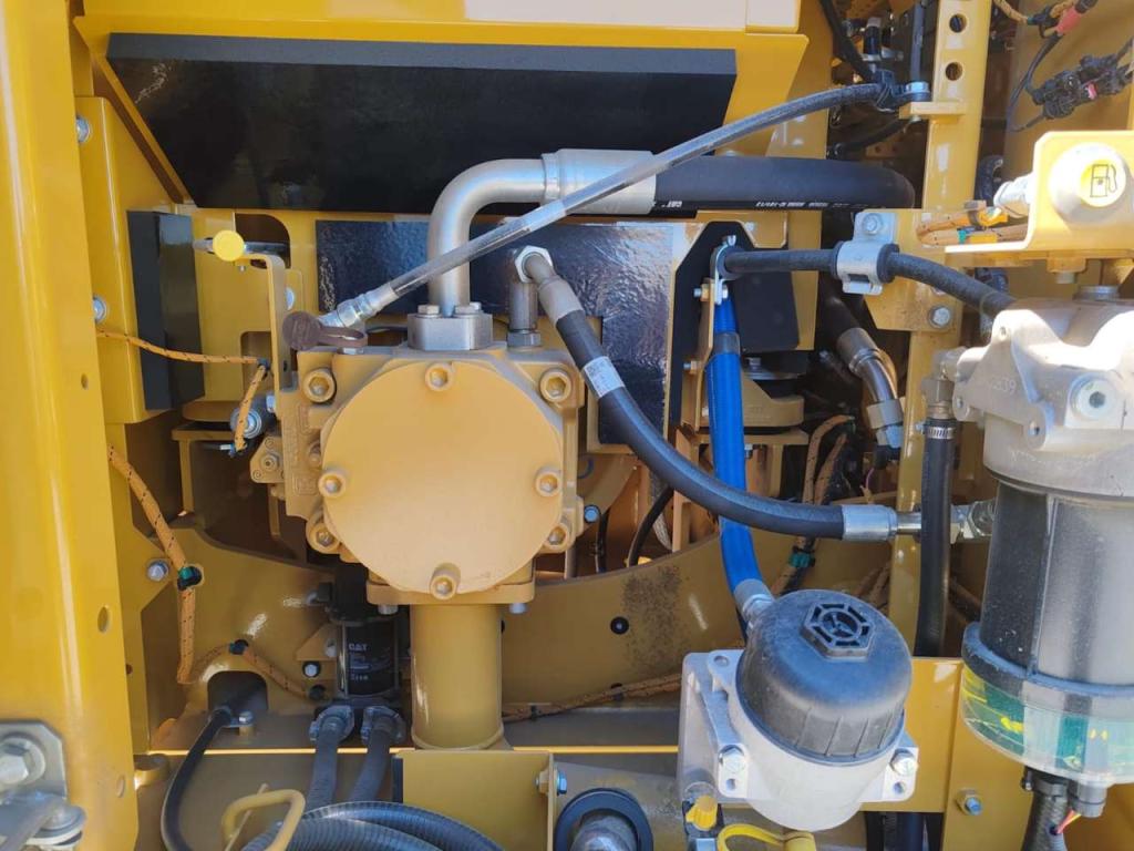 Caterpillar 317GC Photo 10