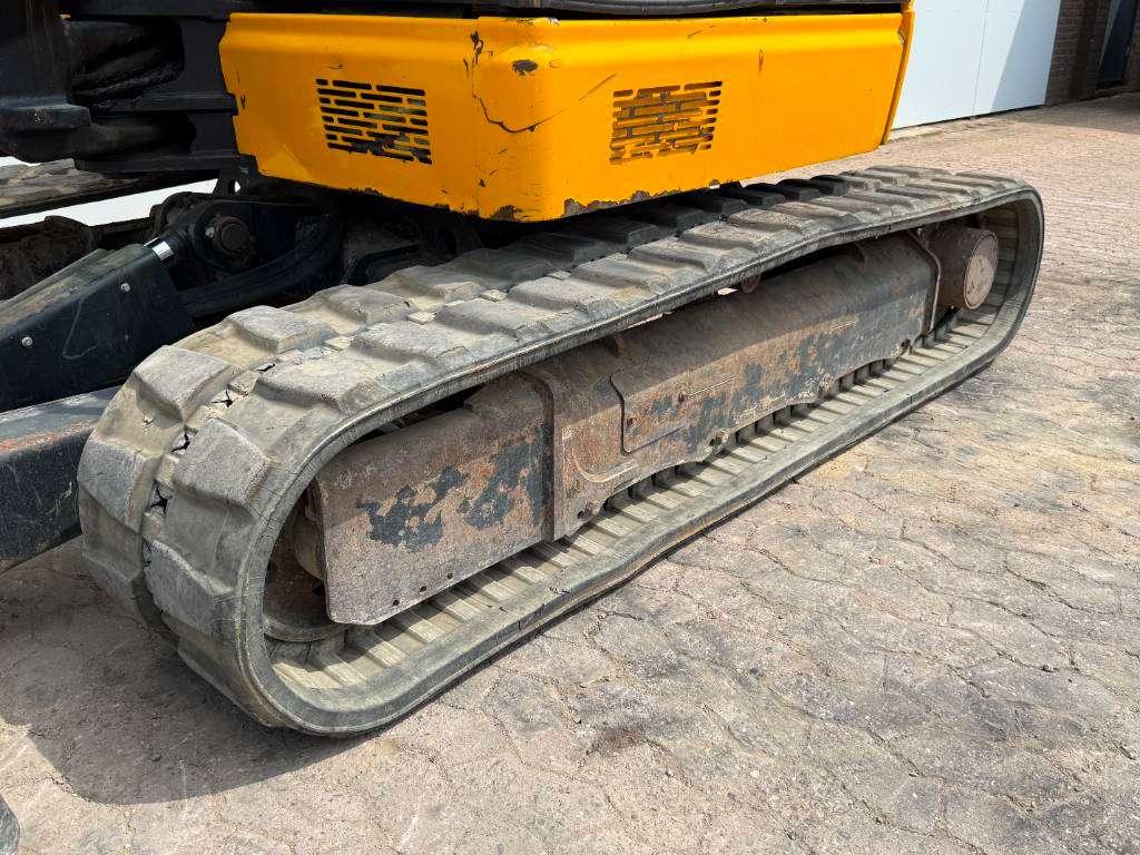 JCB 48Z-1 - Hammer Lines / Quick Coupler Photo 20