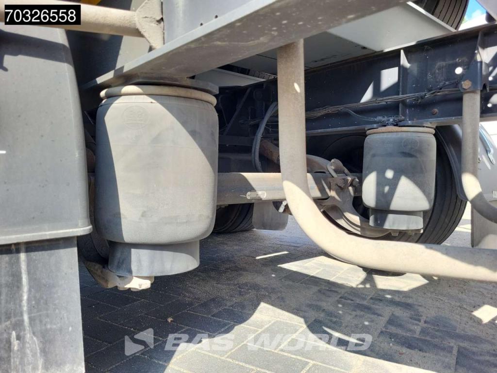 Kässbohrer CS APK 10/26 Lift Axle Stack Photo 17