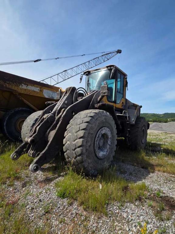 Volvo hydraulic transmission for Volvo L180F and L150F Photo 2