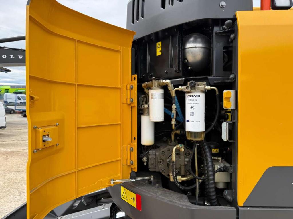 Volvo ECR145FL5 Photo 17