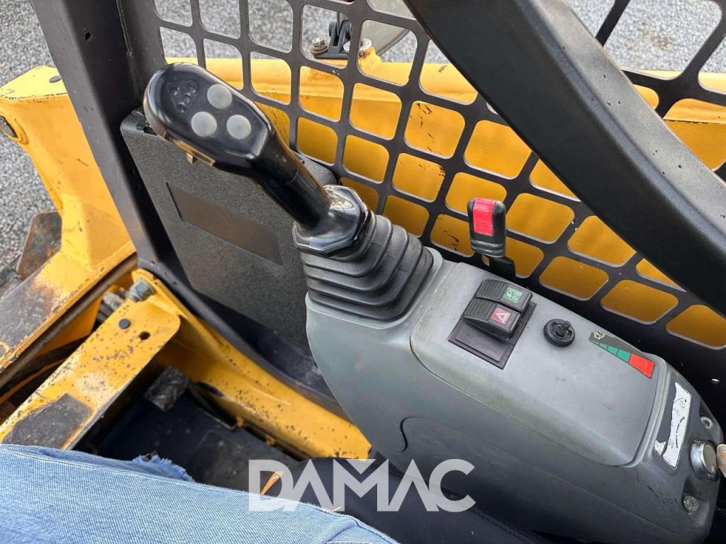 Komatsu CK20 Photo 14