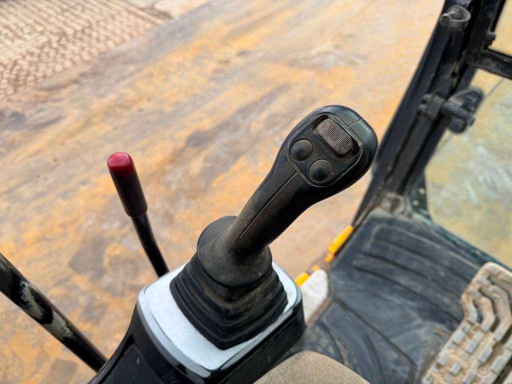 JCB JZ141LC - Automatic Greasing / Quick Coupler Photo 10