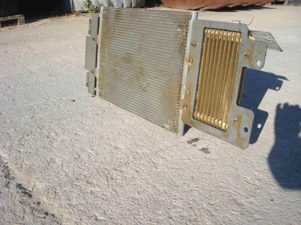 Radiatore di RAFFREDDAMENTO GASOLIO pour ZAXIS 210-3 Photo 2