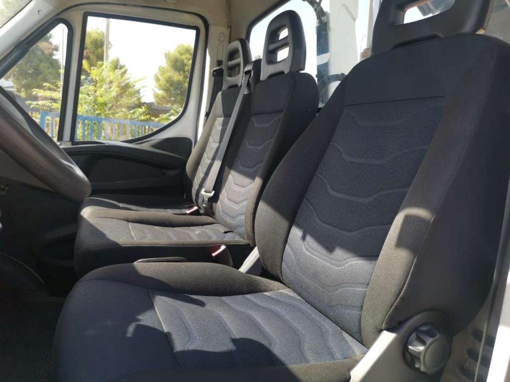 Iveco 35C12 Photo 6