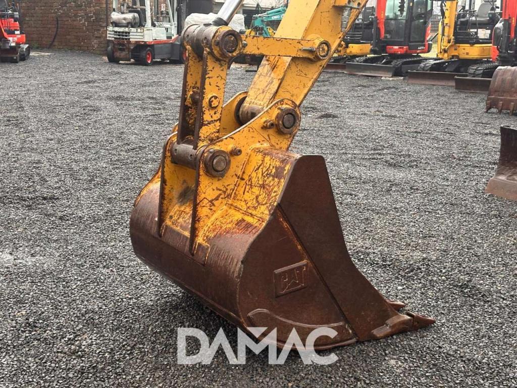 Caterpillar 311CU Photo 8