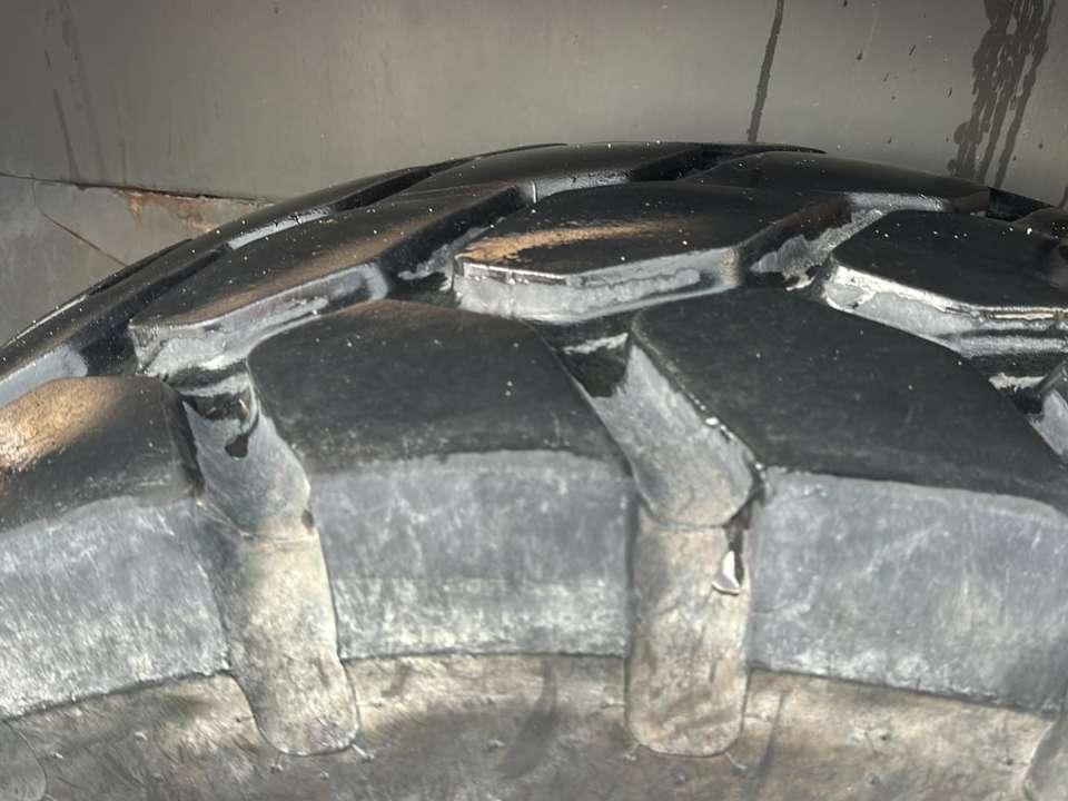Case 621 G Photo 5