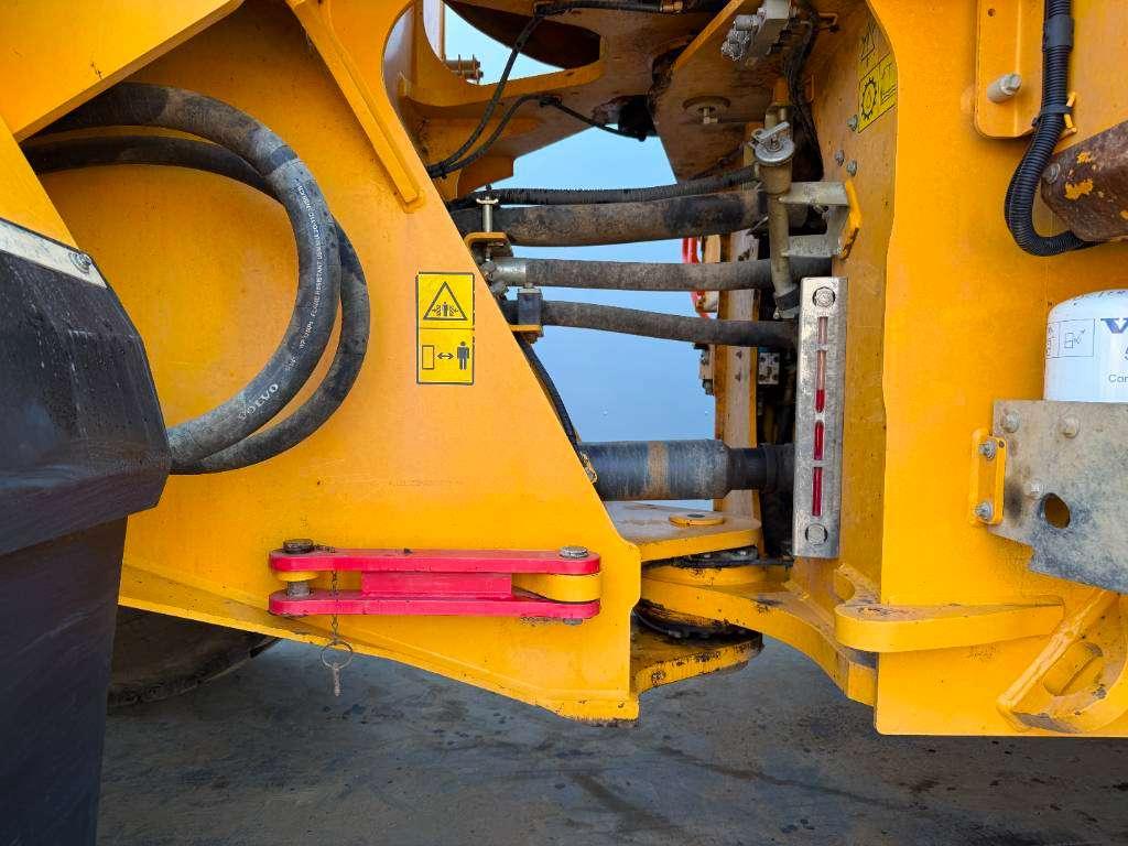 Volvo L150H - German Machine / Automatic Greasing Photo 19